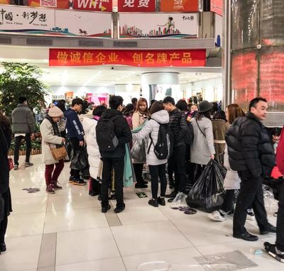 廣州最“平”服裝批發市場 百元淘到5件冬裝，省錢又時尚的購物天堂